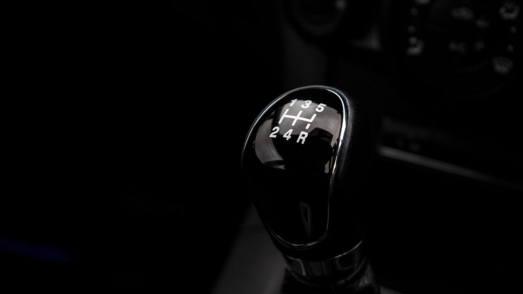 Are Manual Driving Lessons Worthwhile